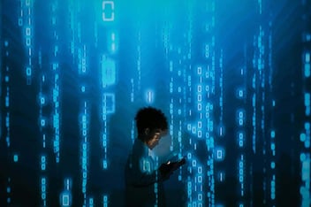 Transformação digital do Ban100 com Truora, mostrando verificação de identidade segura e processos digitais eficientes