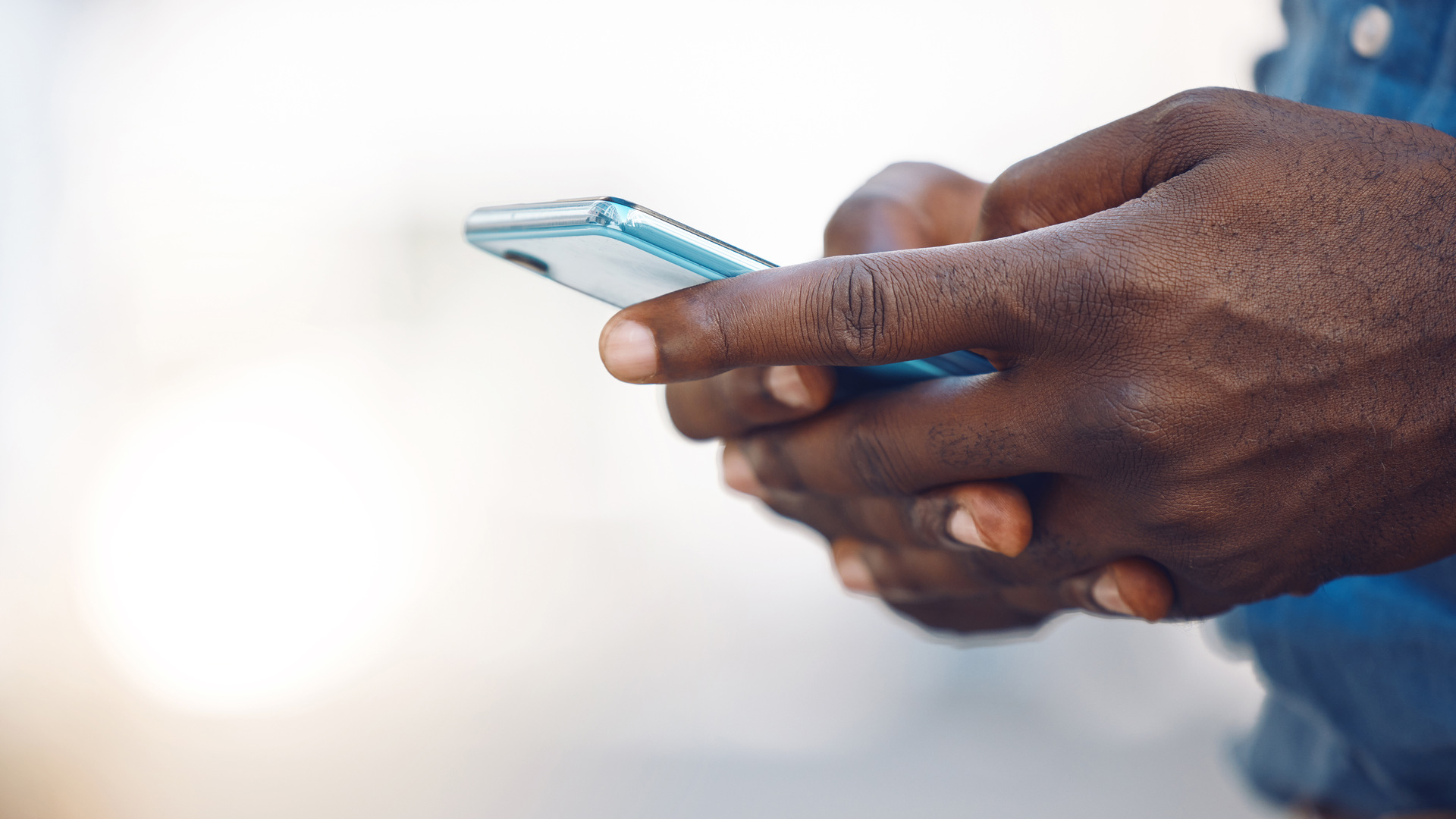 3 maneiras de usar os chatbots do WhatsApp como canal de experiência